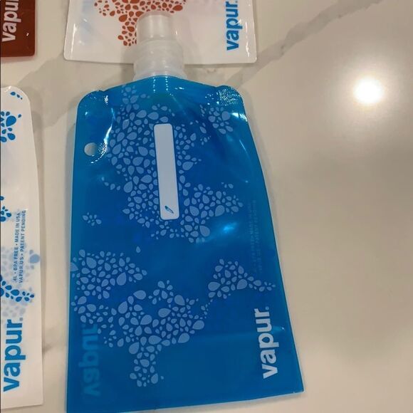 Traveling storage liquids bundle - Picture 4 of 9